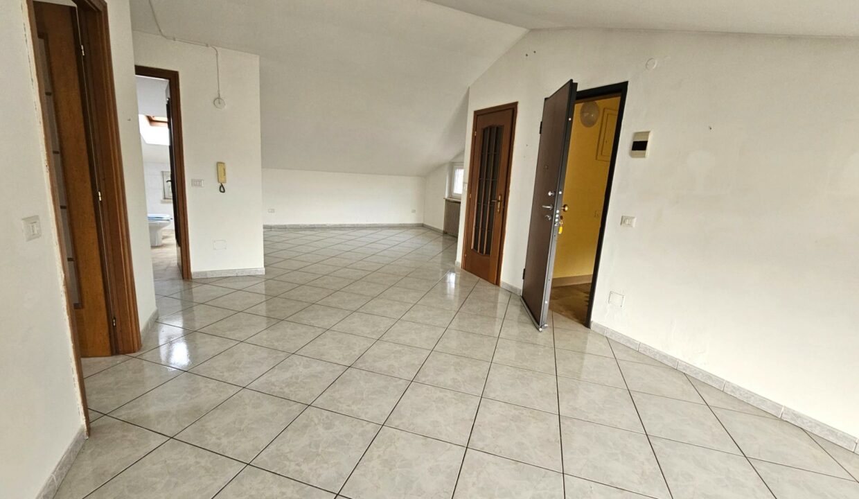VIA XXV APRILE9